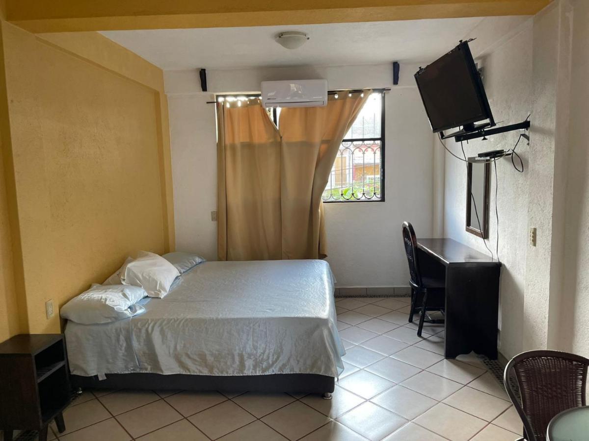 Hotel Roble Zihuatanejo Exteriör bild