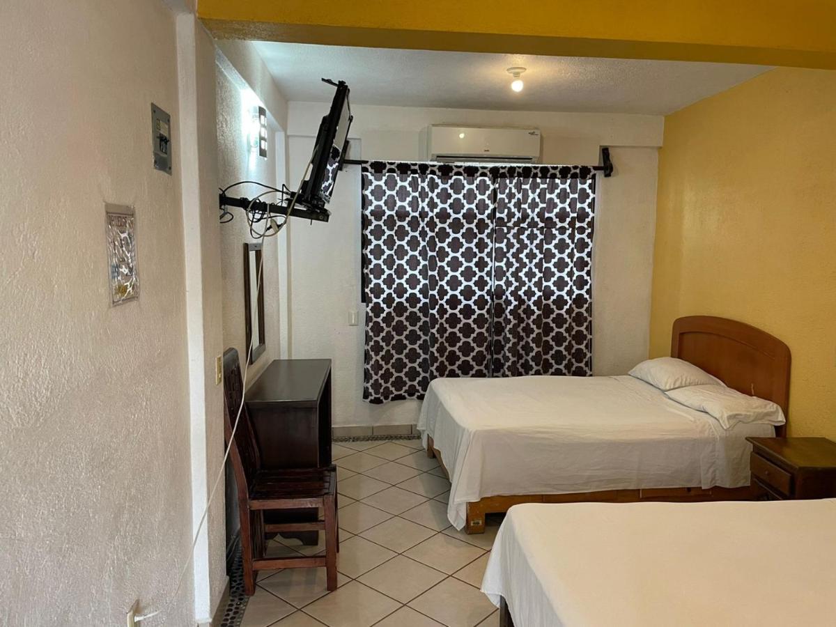 Hotel Roble Zihuatanejo Exteriör bild
